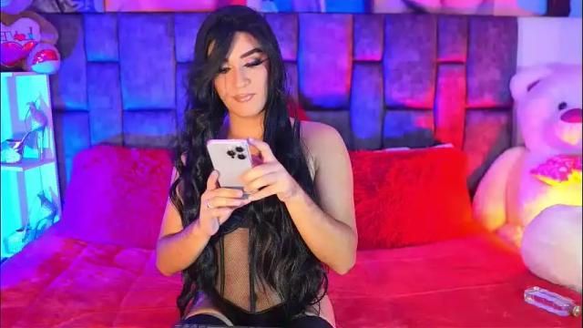 Image 3 of miss_sophie98 Stream on Chaturbate on 1 month ago