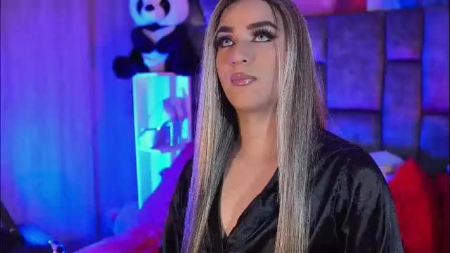 Image 3 of miss_sophie98 Stream on Chaturbate on 1 month ago