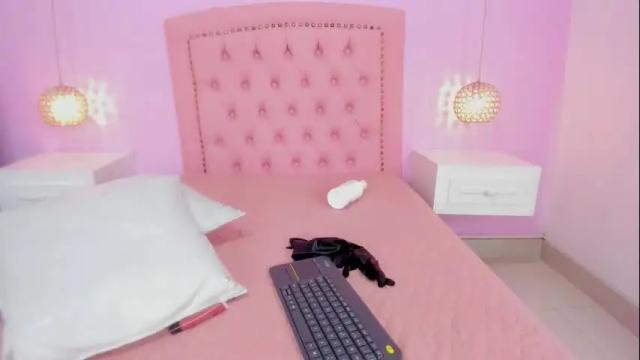 Image 2 of miss_thang_ Stream on Chaturbate on 1 month ago