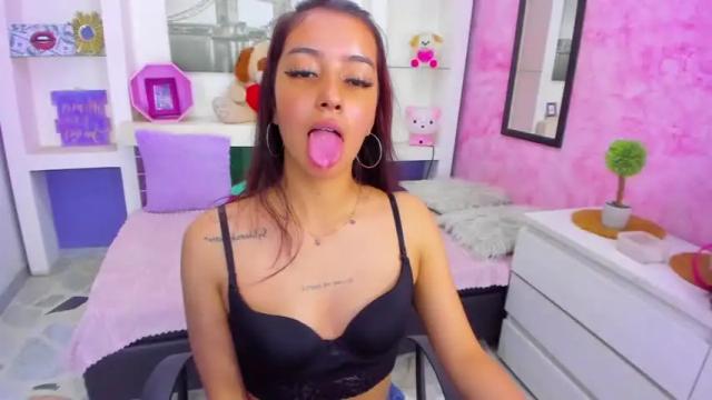 Image 6 of miss_tiana Stream on Chaturbate on 14 months ago
