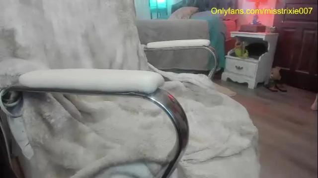 Image 2 of miss_trixie Stream on Chaturbate on 1 day ago