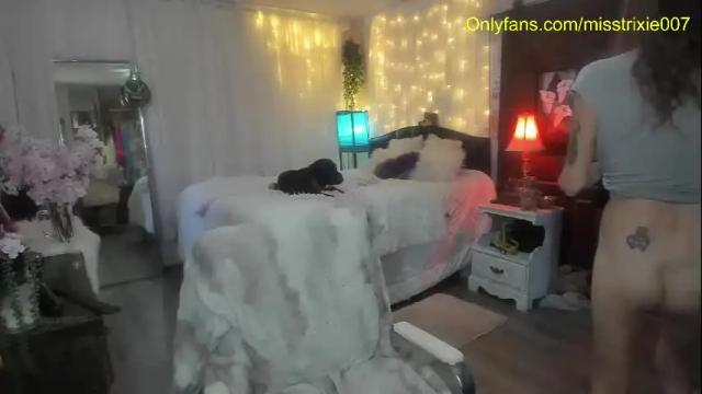 Image 3 of miss_trixie Stream on Chaturbate on 2 months ago