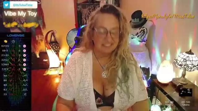 Image 3 of miss_tulsa Stream on Chaturbate on 22 months ago