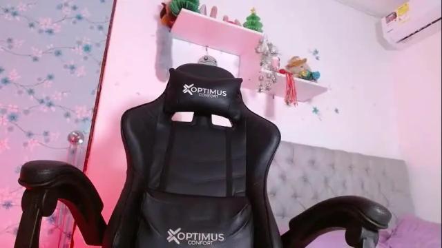 Image 3 of miss_valery2 Stream on Chaturbate on 1 month ago