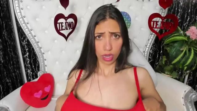 Image 11 of miss_veronicaa Stream on Chaturbate on 14 months ago