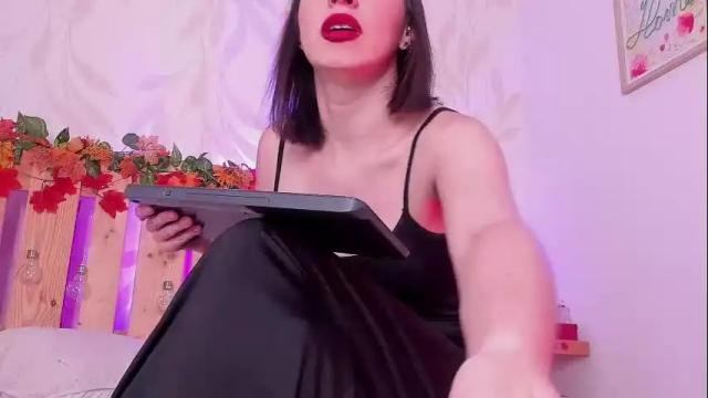 Image 2 of miss_viiky Stream on Chaturbate on 2 months ago