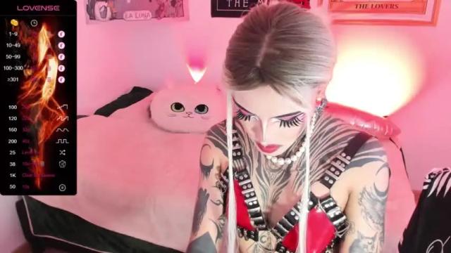 Image 6 of miss_volturi Stream on Chaturbate on 15 months ago