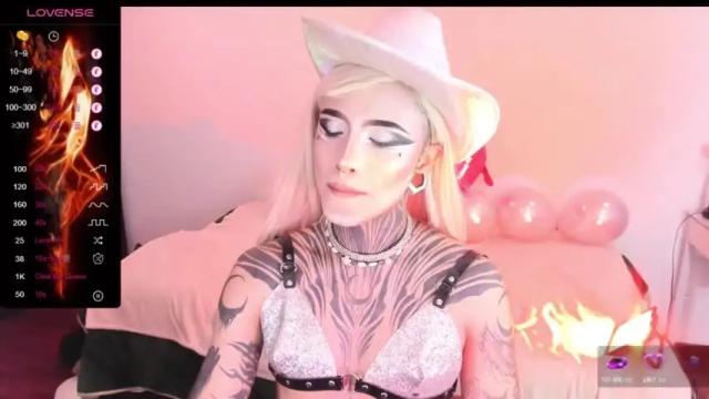 Image 4 of miss_volturi Stream on Chaturbate on 13 months ago