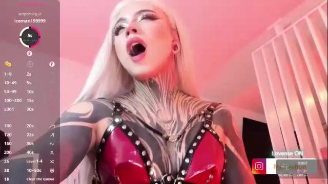 Image 12 of miss_volturi Stream on Chaturbate on 24 days ago