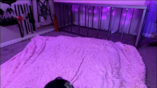 Image 10 of miss_zoe_deville Stream on Chaturbate on 18 days ago