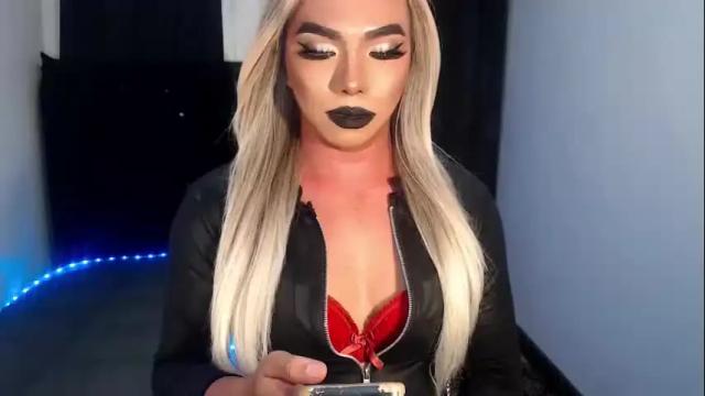 Image 10 of missaira69 Stream on Chaturbate on 10 days ago