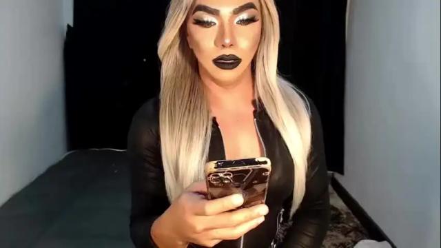 Image 10 of missaira69 Stream on Chaturbate on 4 days ago
