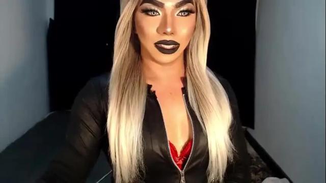 Image 2 of missaira69 Stream on Chaturbate on 4 days ago
