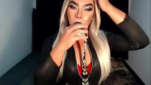 Image 3 of missaira69 Stream on Chaturbate on 4 months ago