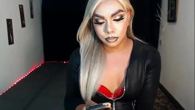 Image 6 of missaira69 Stream on Chaturbate on 2 months ago
