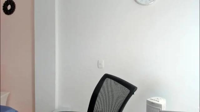 Image 3 of missakamee_420 Stream on Chaturbate on 1 month ago