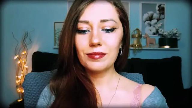 Image 6 of missbeverlymills Stream on Chaturbate on 15 months ago