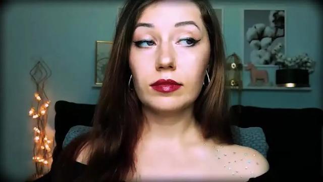 Image 7 of missbeverlymills Stream on Chaturbate on 14 months ago