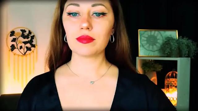 Image 10 of missbeverlymills Stream on Chaturbate on 15 months ago