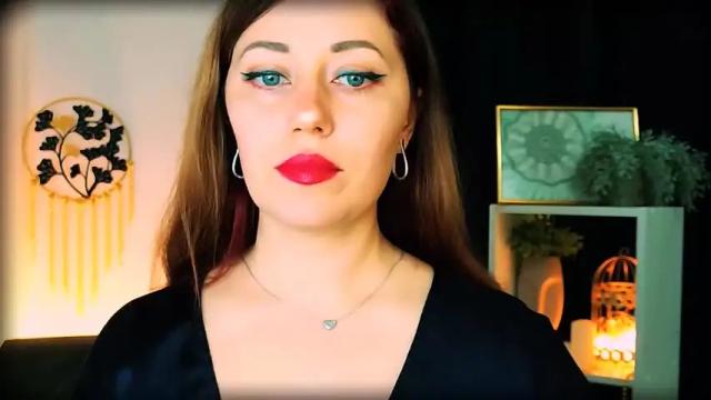 Image 11 of missbeverlymills Stream on Chaturbate on 15 months ago