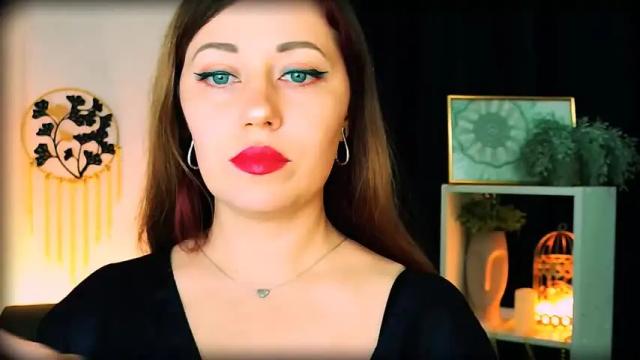 Image 8 of missbeverlymills Stream on Chaturbate on 15 months ago