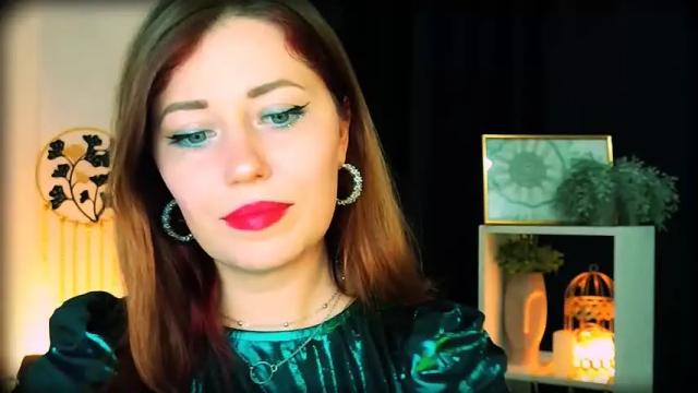 Image 4 of missbeverlymills Stream on Chaturbate on 12 months ago