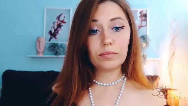 Image 10 of missbeverlymills Stream on Chaturbate on 1 month ago