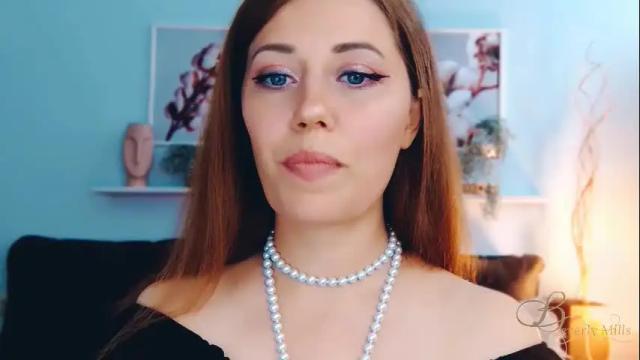 Image 4 of missbeverlymills Stream on Chaturbate on 1 month ago