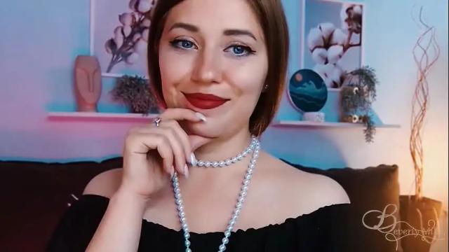 Image 11 of missbeverlymills Stream on Chaturbate on 1 month ago