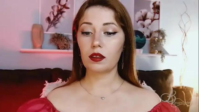 Image 10 of missbeverlymills Stream on Chaturbate on 27 days ago