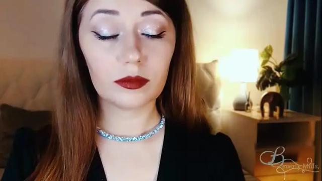 Image 6 of missbeverlymills Stream on Chaturbate on 19 days ago