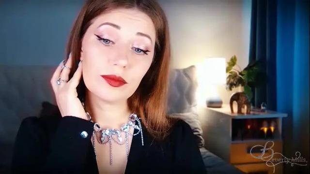 Image 2 of missbeverlymills Stream on Chaturbate on 12 days ago