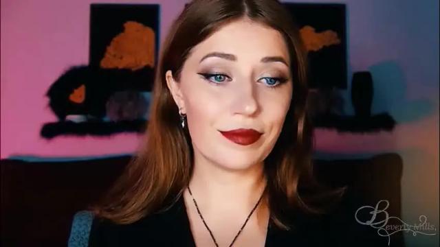 Image 7 of missbeverlymills Stream on Chaturbate on 4 months ago