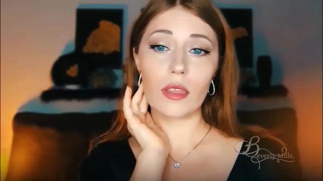 Image 3 of missbeverlymills Stream on Chaturbate on 4 months ago