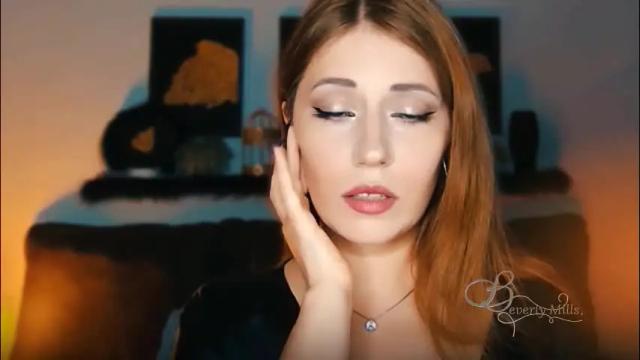 Image 8 of missbeverlymills Stream on Chaturbate on 4 months ago