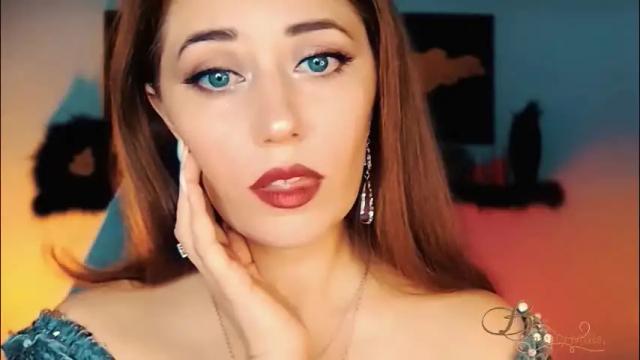 Image 4 of missbeverlymills Stream on Chaturbate on 2 months ago