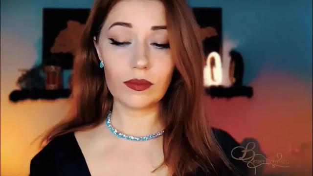 Image 8 of missbeverlymills Stream on Chaturbate on 1 month ago