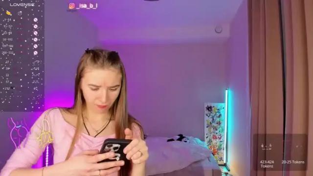 Image 8 of missbewitch1 Stream on Chaturbate on 16 months ago
