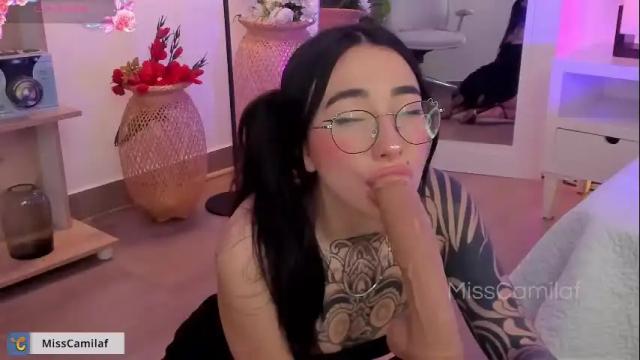 Image 12 of misscamilaf Stream on Chaturbate on 2 months ago