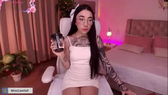 Image 2 of misscamilaf Stream on Chaturbate on 1 month ago