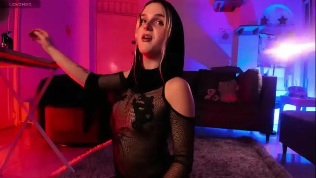 Image 10 of misschloe__ Stream on Chaturbate on 22 days ago