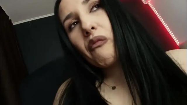 Image 12 of missdyaa Stream on Chaturbate on 19 days ago