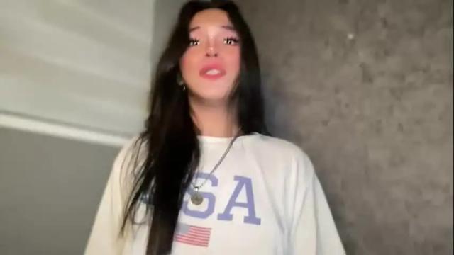 Image 10 of misselliefayexxx Stream on Chaturbate on 1 month ago
