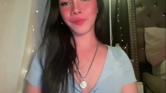 Image 3 of misselliefayexxx Stream on Chaturbate on 21 days ago