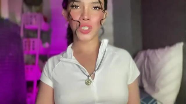 Image 6 of misselliefayexxx Stream on Chaturbate on 5 days ago
