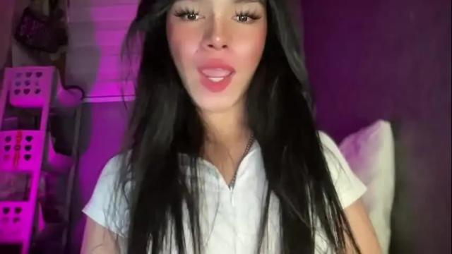 Image 8 of misselliefayexxx Stream on Chaturbate on 4 months ago