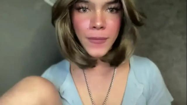 Image 12 of misselliefayexxx Stream on Chaturbate on 4 months ago