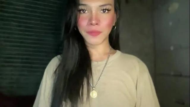 Image 2 of misselliefayexxx Stream on Chaturbate on 4 months ago