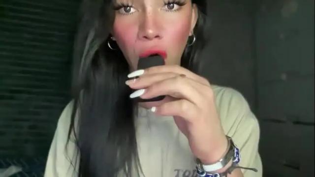 Image 4 of misselliefayexxx Stream on Chaturbate on 4 months ago