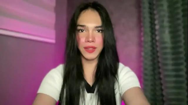 Image 2 of misselliefayexxx Stream on Chaturbate on 4 months ago